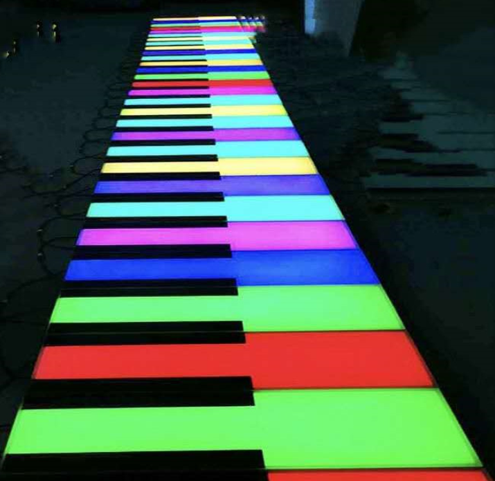 钢琴地砖灯